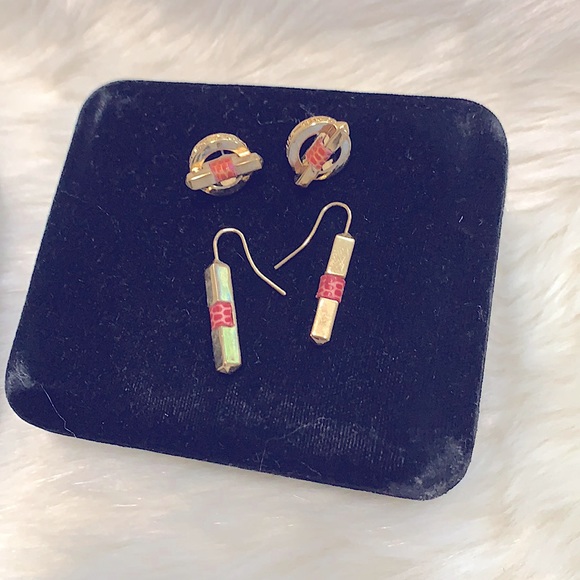 Vintage Tommy Hilfiger 2pc Matching Golden Post & Circle Earrings Jewelry Set - Picture 3 of 16